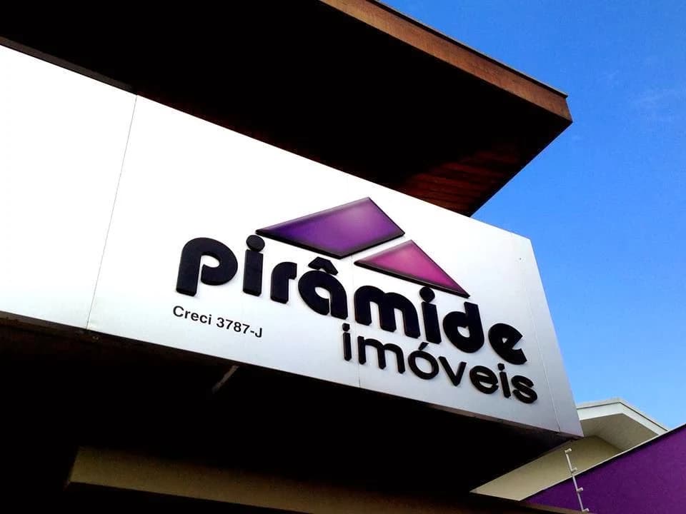 Sede Pirâmide Imóveis